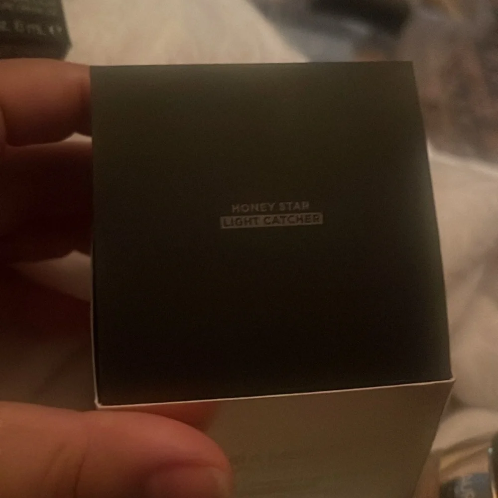 Laura Mercier Translucent Loose Setting Powder - Light Catcher